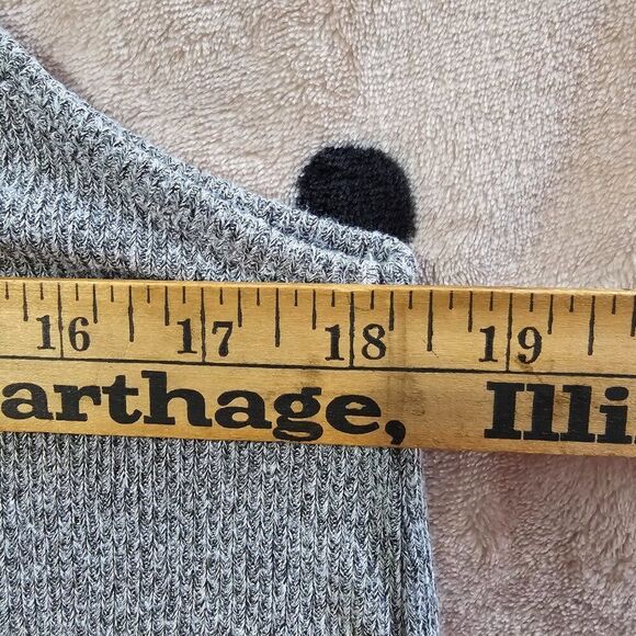 Forever 21 Gray Tank Top - Picture 10 of 11